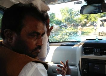 People flouting Covid norms at India Gate lawns fined