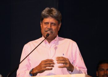 Botham was a true all-rounder, could do damage with bat & ball: Kapil