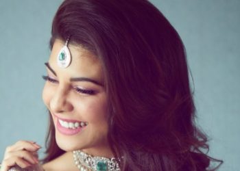 Jacqueline Fernandez gives a sneak peek into her morning routine with Listerine®