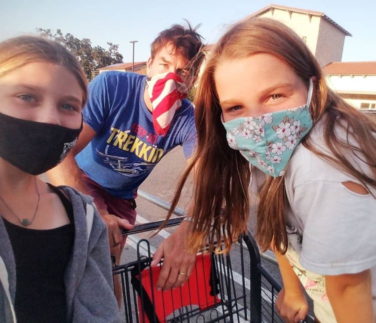 Jerry O'Connell's family time with wife Rebecca Romijn, kids