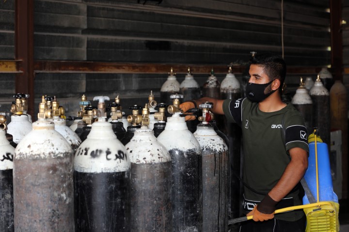 Oxygen manufacturers in K’taka asked to augment production