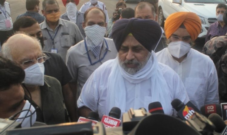 BJP's oldest ally SAD quits NDA over 'black laws'