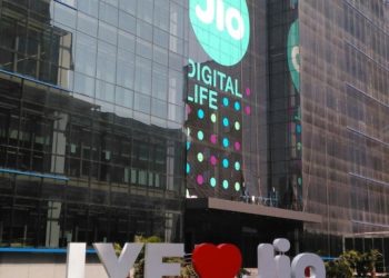 Jio partners with AeroMobile for in-flight mobile connectivity