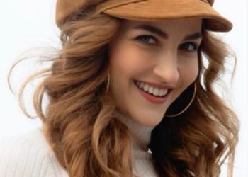 Elli AvrRam makes a 'sexy' declaration