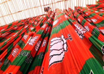 Tripura bids tearful adieu to BSF man killed in Kashmir