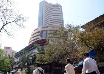 Chandigarh says no to crackers, sees AQI at 140