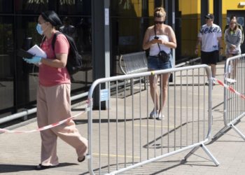 Tripura bids tearful adieu to BSF man killed in Kashmir