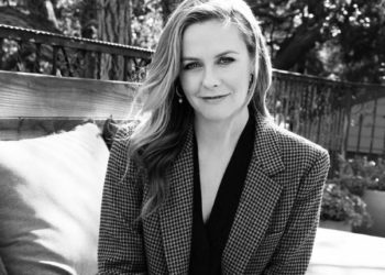 MIM leader in Telangana opens fire, two injured