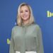 Lisa Kudrow: Been great playing a dumb person in 'Friends'