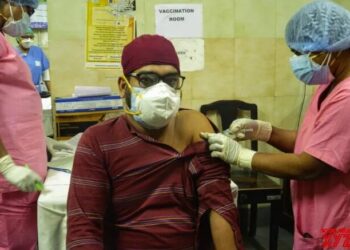 India vaccinates 2.2L beneficiaries in a day, total crosses 6 mn