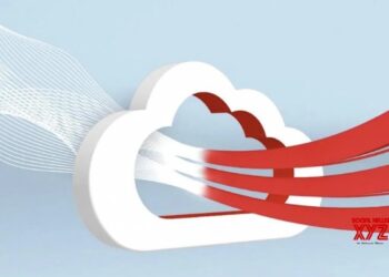 Police chief felicitates constable for saving elderly couple