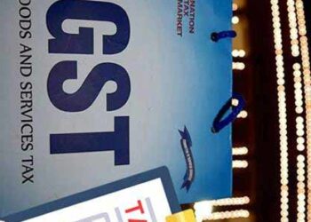 BJP lodges complaint against Oviya for tweet