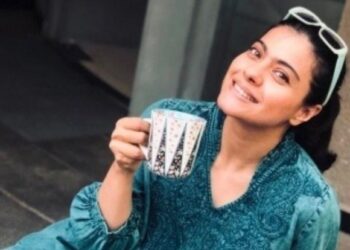 Sasi ‘quits’ politics, says will pray for united party