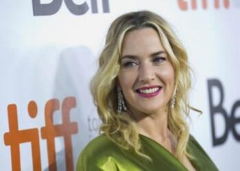 Kate Winslet’s same sex scenes with Saoirse Ronan got more attention