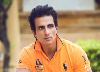 Sasi ‘quits’ politics, says will pray for united party