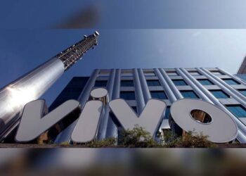 Vivo X60 Pro offers stylish design, impressive camera