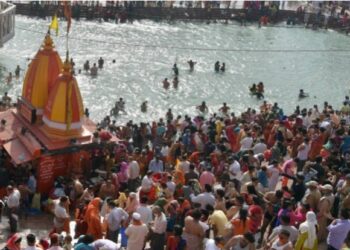 5 updates on Kumbh Mela: Akhada declares early conclusion, K'taka makes Covid-19 tests mandatory