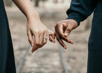 Dating revisits old school trends