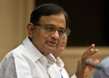 Chidambaram attacks Centre over vax procurement policy