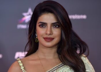 Priyanka lauds Sonu’s call to govt to ensure free education for children affected by COVID-19