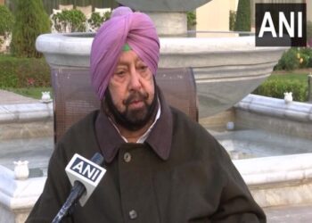 Punjab CM comes to aid of 10-year-old selling socks to support family