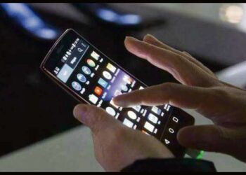 1 in 4 mobiles were purchased online in 2020 India leads