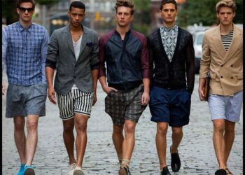 Selecting Essential Wear For Monsoons