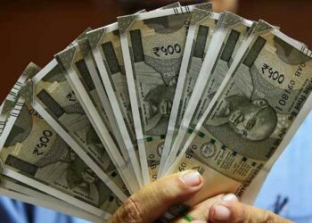 Firms in India project 9.4 pc salary hike in 2022: Survey