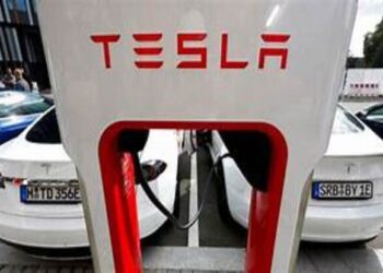 Tesla discontinues its solar subscription service