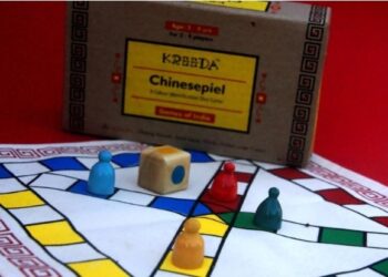 Travel journal to document memories of traditional games