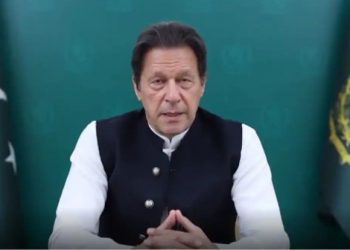 Imran Khan takes note of argument between Shoaib Akhtar, PTV host