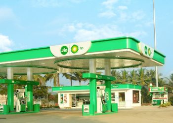 Jio-bp launches first mobility station, offers multiple fuelling options