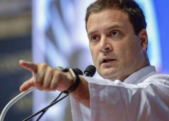Rahul makes veiled attack on PM Modi over rising fuel prices