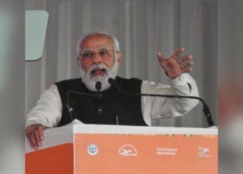 People of Tripura prefer politics of good governance: Modi