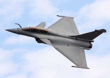 Rafale issue: BJP dubs Congress as 'I Need Commission' party, Cong demands JPC probe