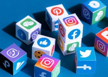 Social media will be forced to disclose users behind trolls in Australia