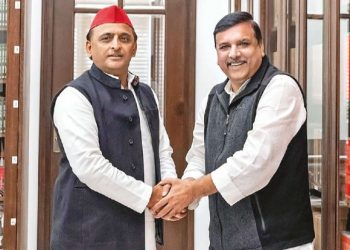 UP Oppn alliance in works: Akhilesh meets AAP, Apna Dal leaders