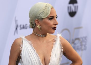 Lady Gaga feels like 'annoying kid in school' for bragging about Salma Hayek kiss