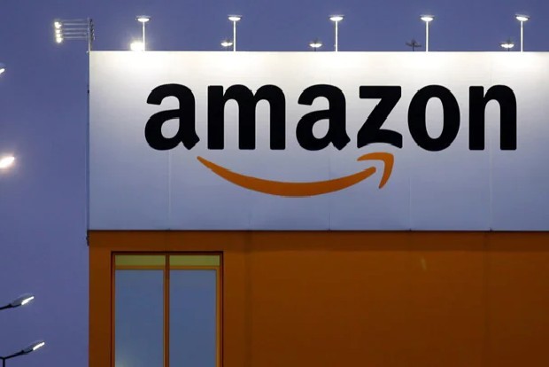 Amazon, Reliance vie for Rs 500 bn IPL telecast rights
