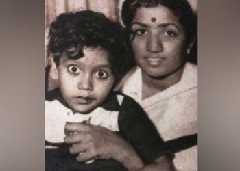 Bappi Lahiri mourns the demise of ‘Maa’ Lata Mangeshkar