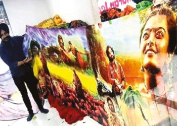 Gujarat man creates sarees themed around Pushpa