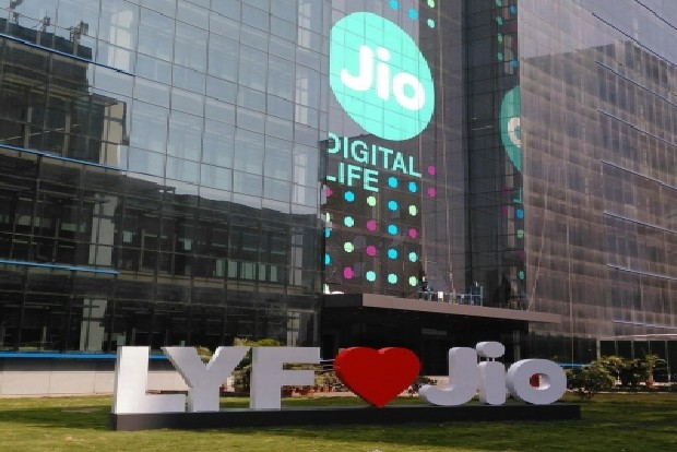 JioBook laptop featuring Windows 10 may launch soon