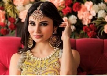 Mouni Roy's mehendi look a notch higher