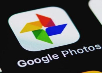 Google Photos starts testing new 'chip' shortcuts