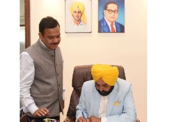Punjab CM Bhagwant Mann assumes office