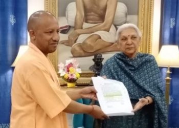 Yogi meets Governor, submits resignation