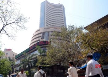 Markets close on a negative note