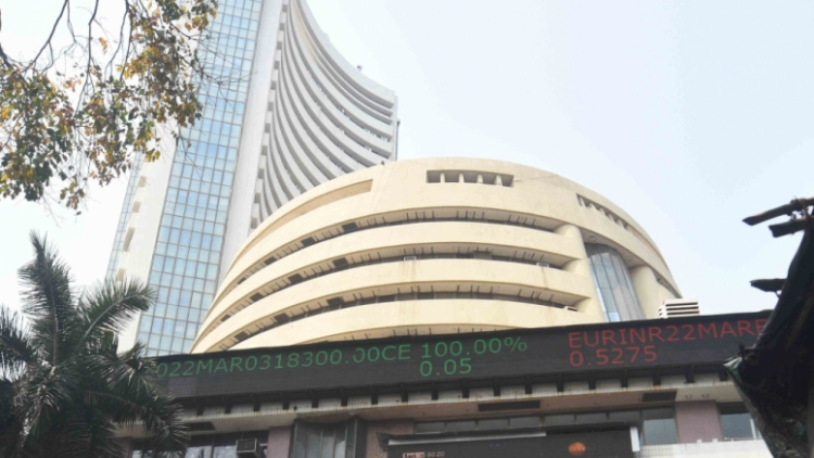 Tinna Rubber hits upper circuit, investors accumulate 900% returns in year