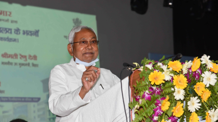 Nitish embarrassed after learning scholarship grants not reaching students