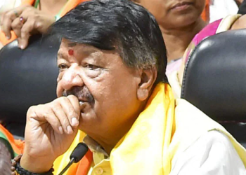 BJP Leader Promises Guard's Job To 'Agniveers'; Congress, AAP Hit Back